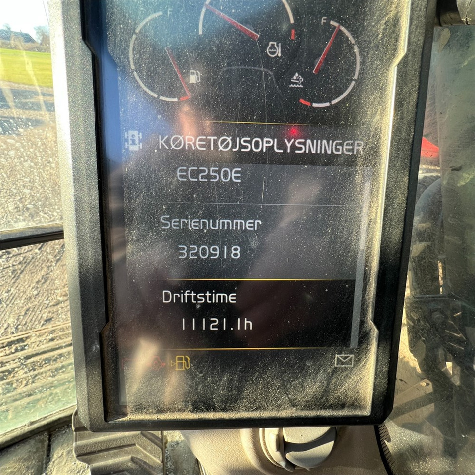 Crawler excavator Volvo EC250 EL: picture 26