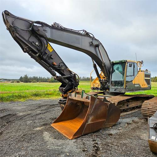 Volvo EC300 EL - Crawler excavator: picture 3 Volvo EC300 EL - Crawler excavator: picture 3