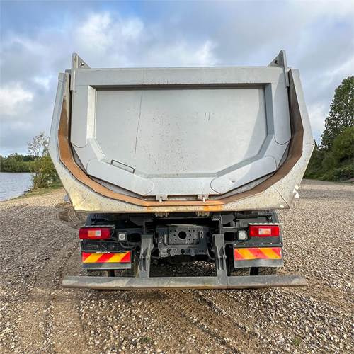 Volvo FM12 460 - Tipper: picture 5 Volvo FM12 460 - Tipper: picture 5