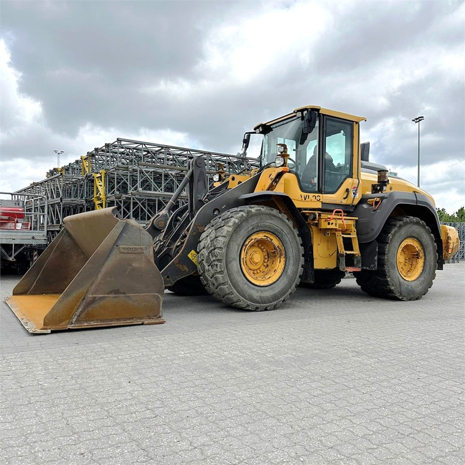 Volvo L120 H - Wheel loader: picture 1 Volvo L120 H - Wheel loader: picture 1