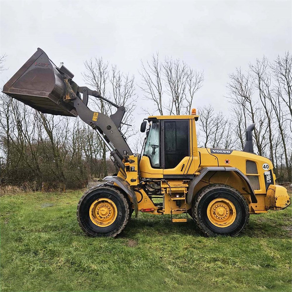 Volvo L70 G - Wheel loader: picture 2 Volvo L70 G - Wheel loader: picture 2