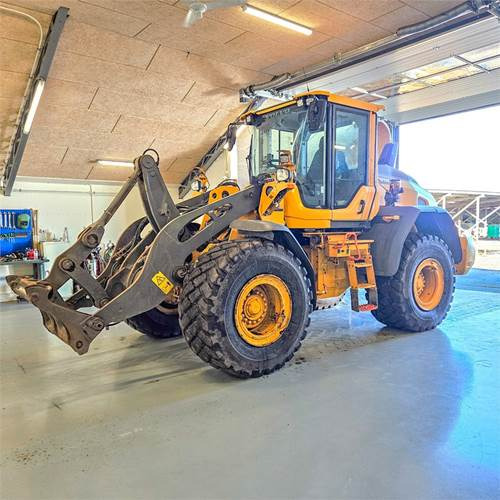 Volvo L90 H - Wheel loader: picture 1 Volvo L90 H - Wheel loader: picture 1