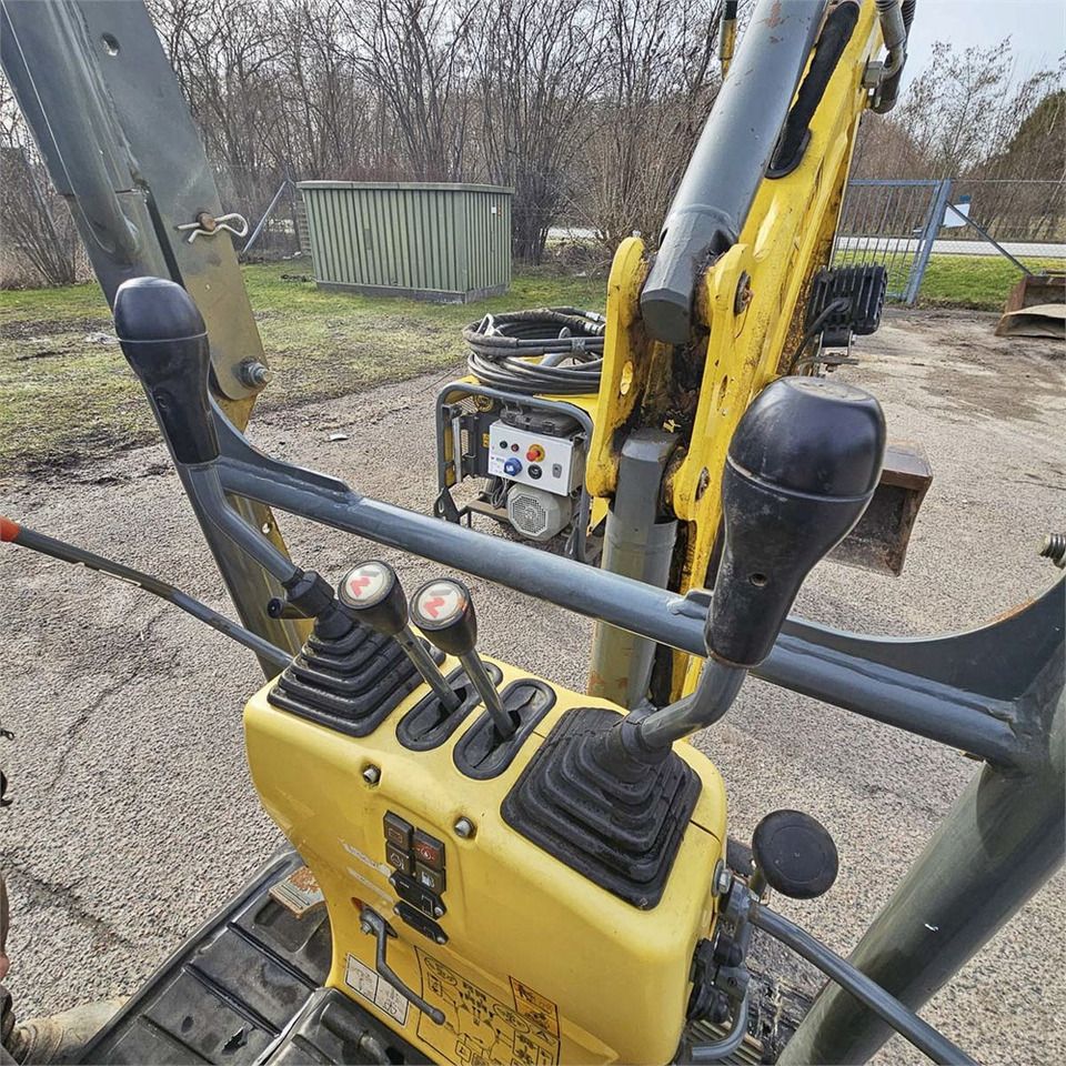 Mini excavator Wacker Neuson 803 Dualpower: picture 20