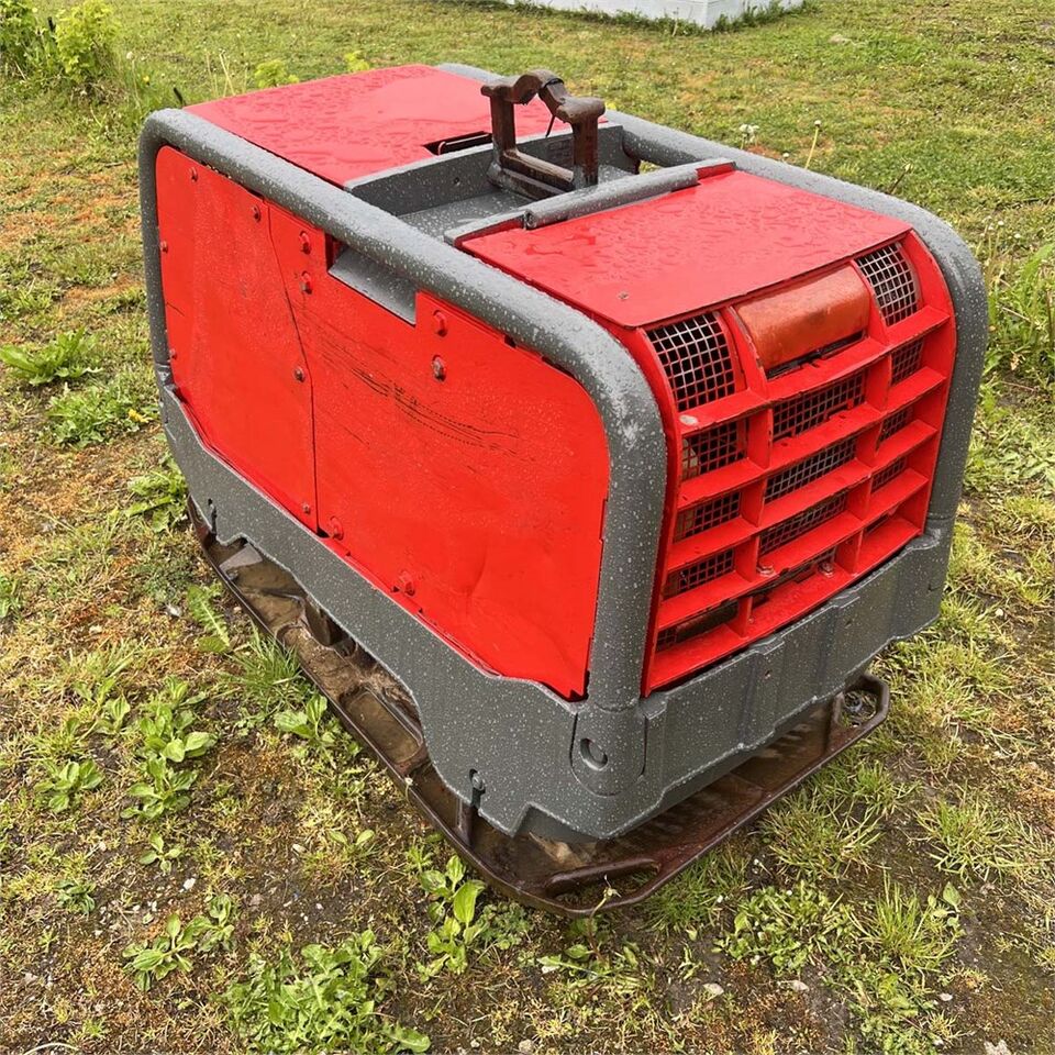 Wacker Neuson DPU80 R LEM 670 - Vibratory plate: picture 1 Wacker Neuson DPU80 R LEM 670 - Vibratory plate: picture 1
