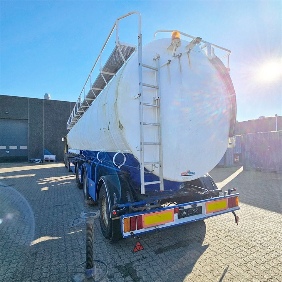 Welgro 97WSL43-32 Food tank 58m3 - Tank semi-trailer: picture 5 Welgro 97WSL43-32 Food tank 58m3 - Tank semi-trailer: picture 5