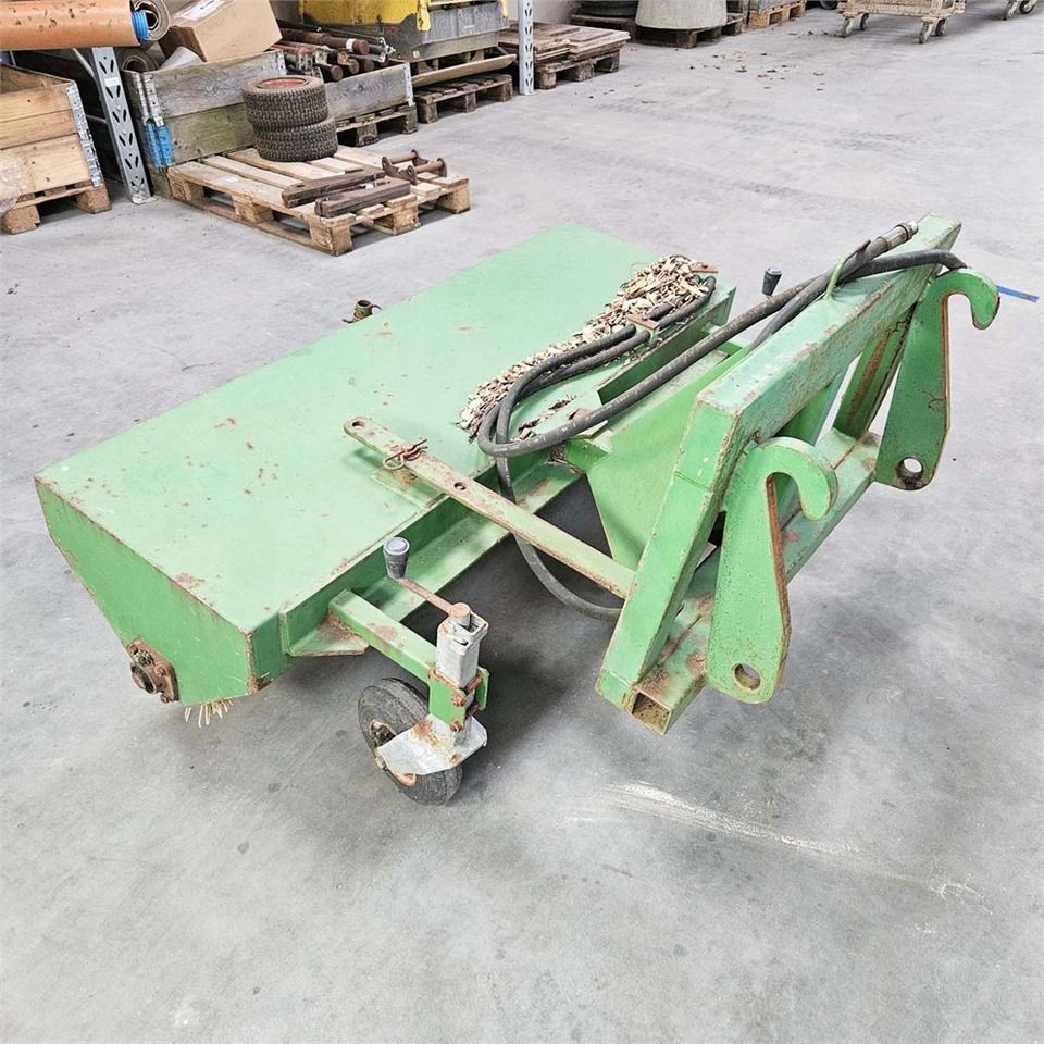 Wiedenmann Weidemann - Broom: picture 2 Wiedenmann Weidemann - Broom: picture 2