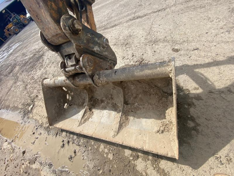 Crawler excavator Case CX180B: picture 11