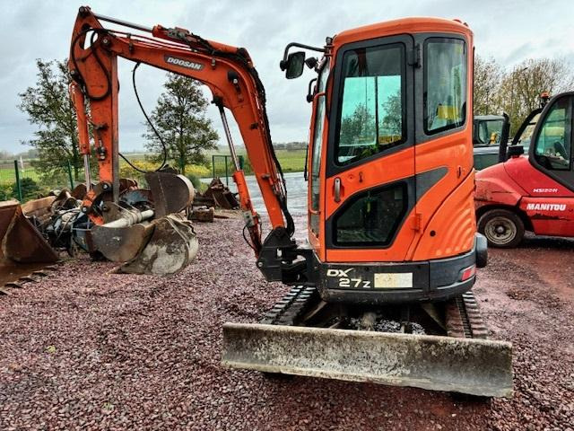 Doosan DX 27 Z - Mini excavator: picture 1 Doosan DX 27 Z - Mini excavator: picture 1