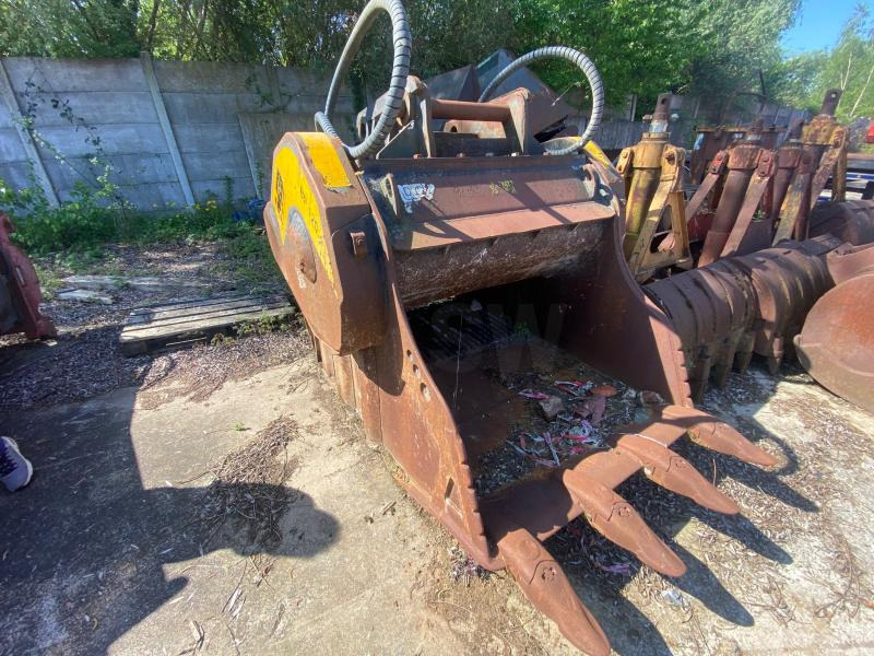 MB BF 120-4 - Bucket for Construction machinery: picture 1 MB BF 120-4 - Bucket for Construction machinery: picture 1