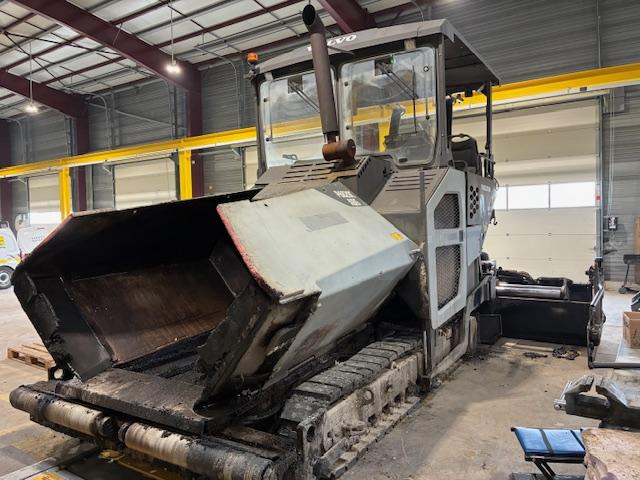 Volvo P6820C - Asphalt paver: picture 1 Volvo P6820C - Asphalt paver: picture 1