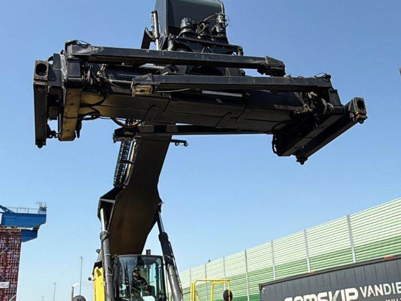 Hyster RS4633IH - Reach stacker: picture 4 Hyster RS4633IH - Reach stacker: picture 4