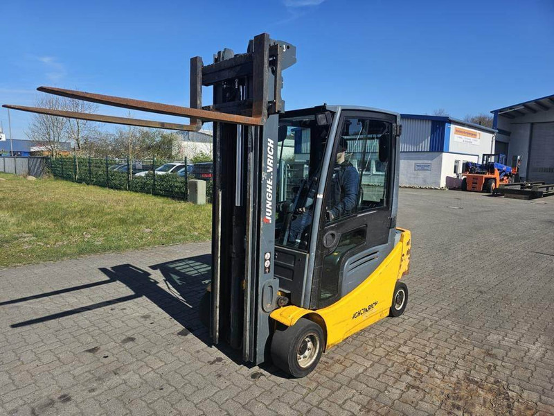Jungheinrich EFG320 - Electric forklift: picture 2 Jungheinrich EFG320 - Electric forklift: picture 2