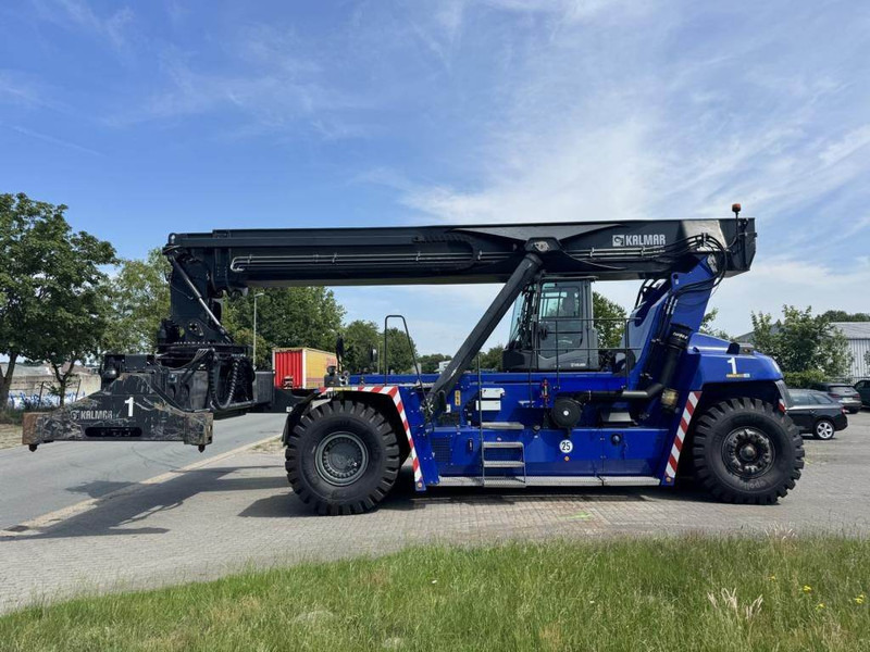Kalmar DRG420-60S5 - Reach stacker: picture 1 Kalmar DRG420-60S5 - Reach stacker: picture 1