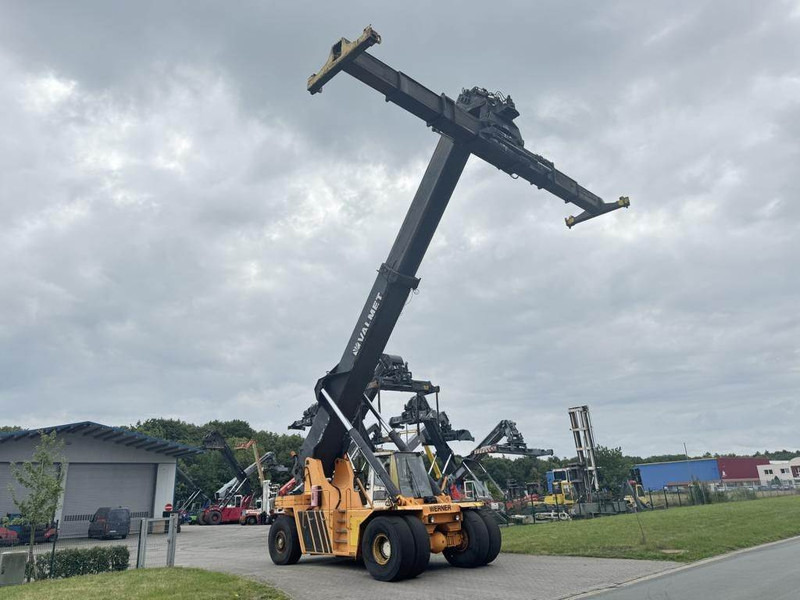 Valmet Kalmar RSD4118-4TL - Reach stacker: picture 5 Valmet Kalmar RSD4118-4TL - Reach stacker: picture 5