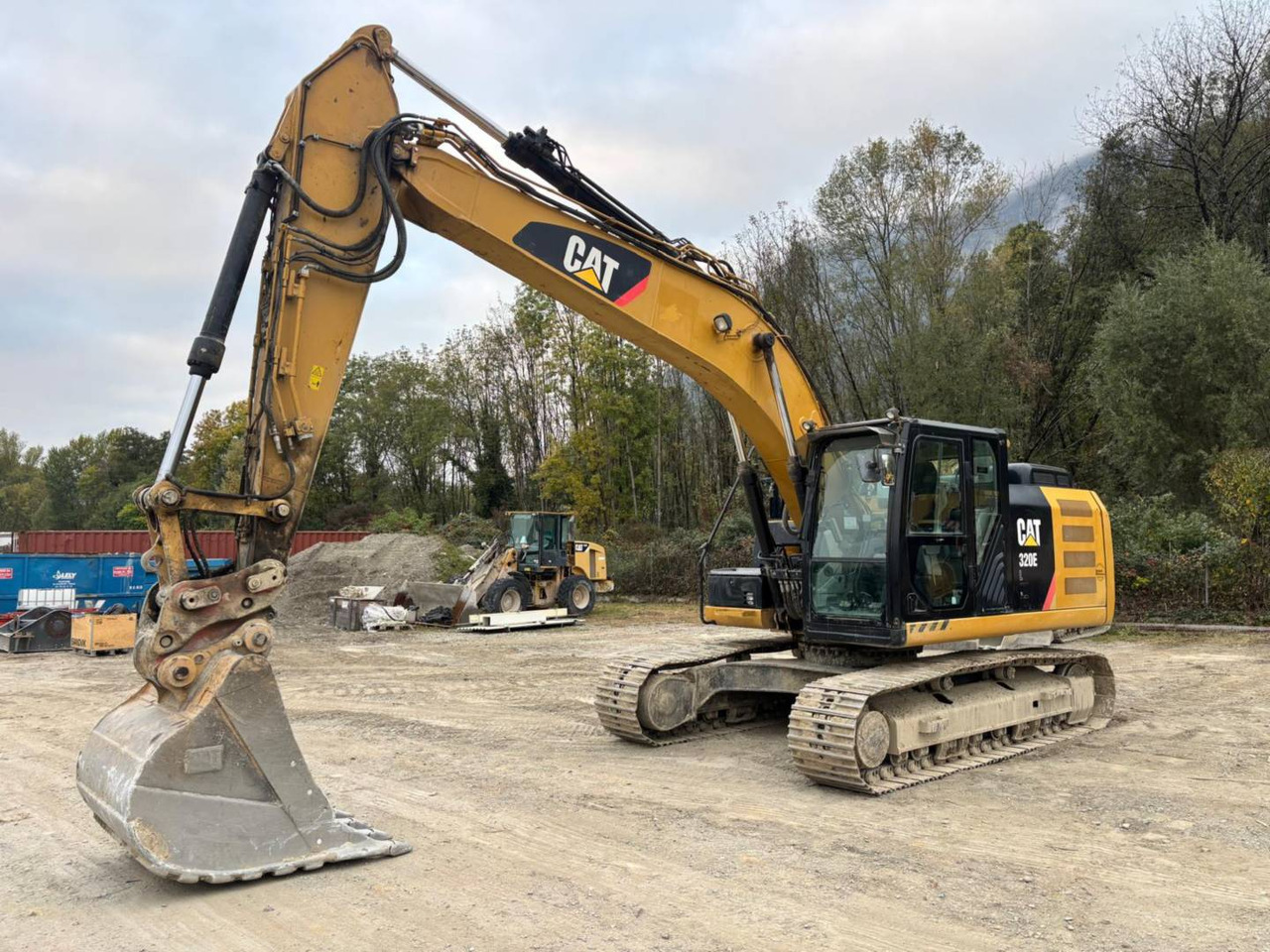 CAT 320E - Crawler excavator: picture 2 CAT 320E - Crawler excavator: picture 2