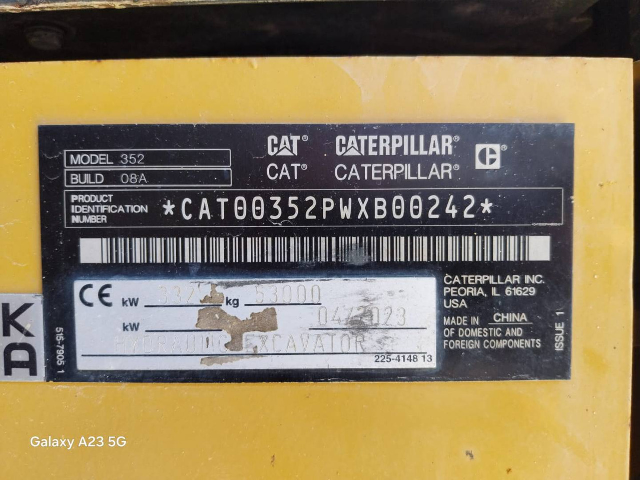 Crawler excavator CAT 352-08: picture 6