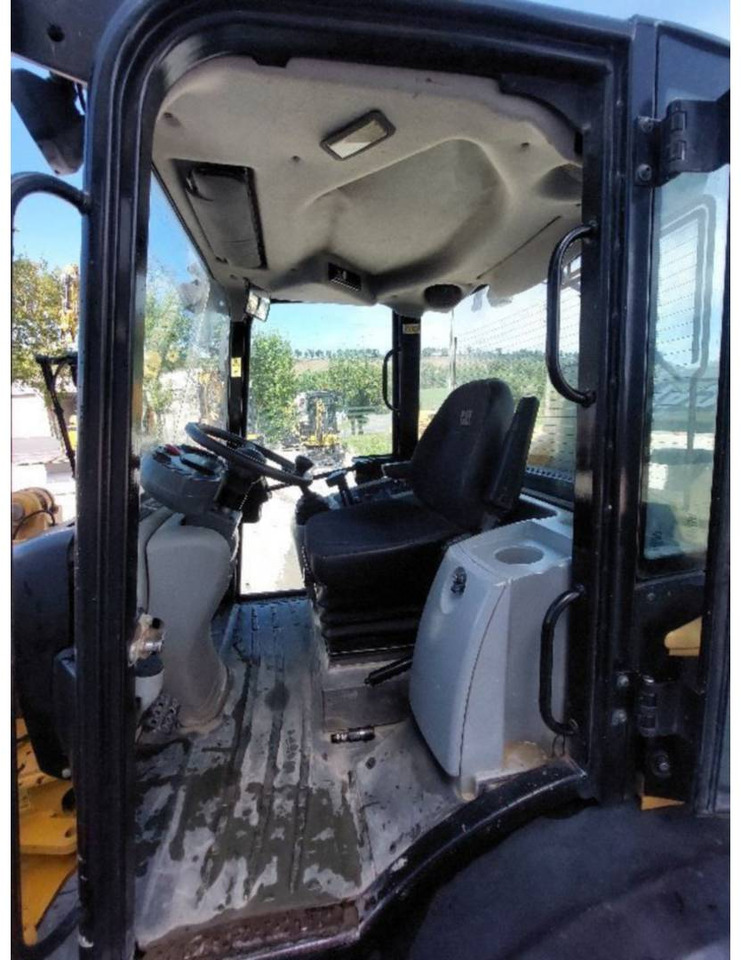 CAT 906H2 - Wheel loader: picture 4 CAT 906H2 - Wheel loader: picture 4