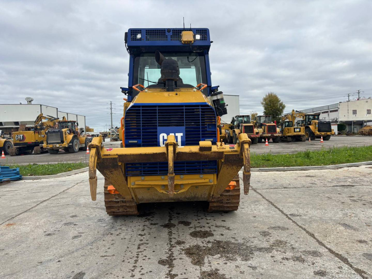 Crawler loader CAT 963K: picture 12