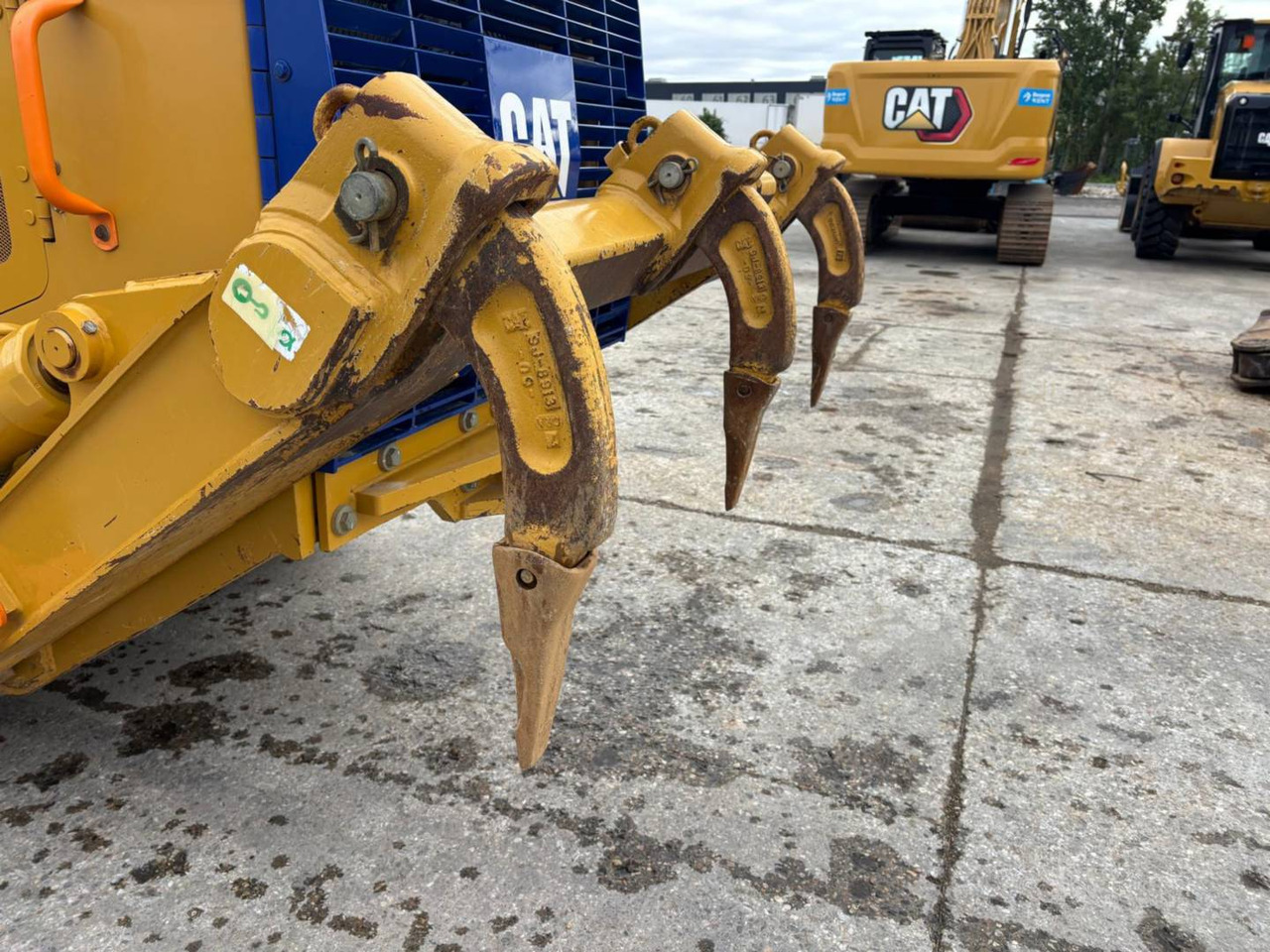 Crawler loader CAT 963K: picture 17