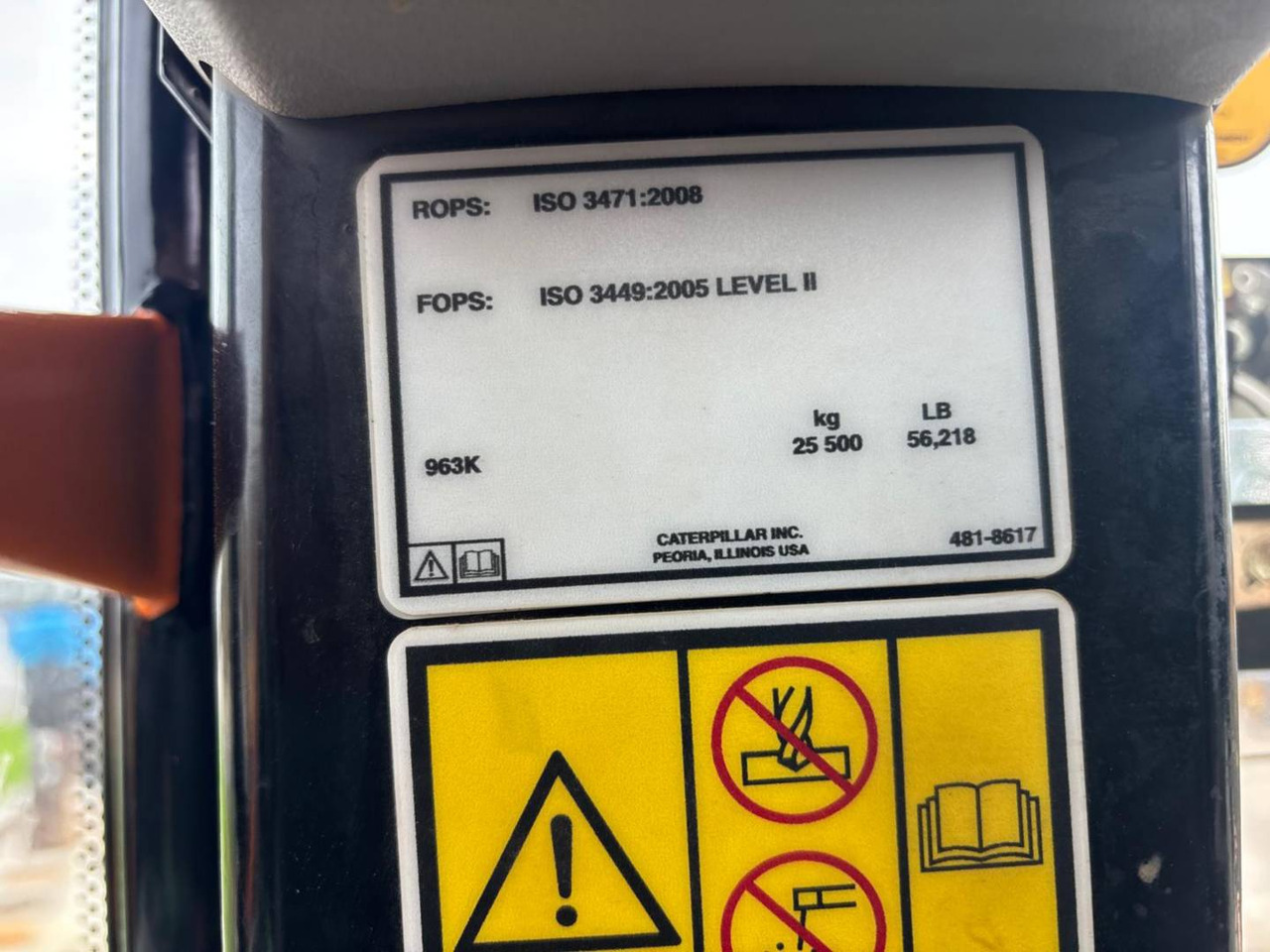 Crawler loader CAT 963K: picture 24