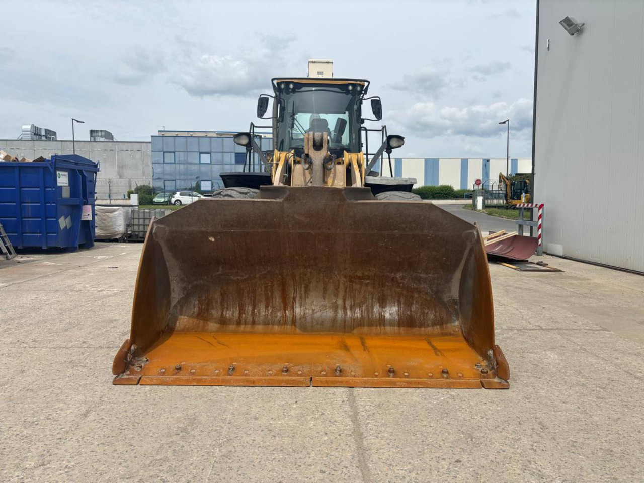 Wheel loader CAT 966M XE: picture 9
