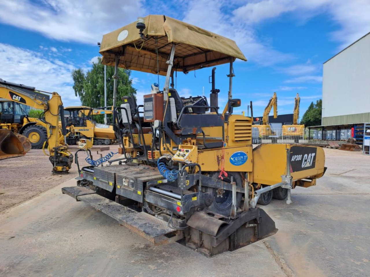 CAT AP300 - Asphalt paver: picture 4 CAT AP300 - Asphalt paver: picture 4
