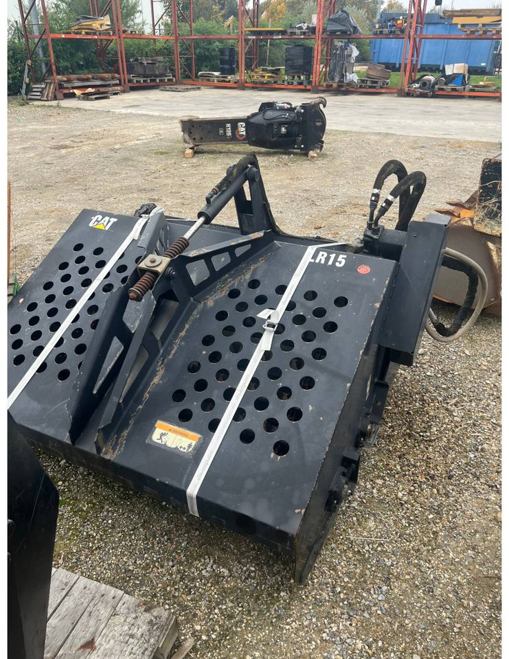 CAT RATEAU PAYSAGE/LR15 - Tedder/ Rake: picture 1 CAT RATEAU PAYSAGE/LR15 - Tedder/ Rake: picture 1