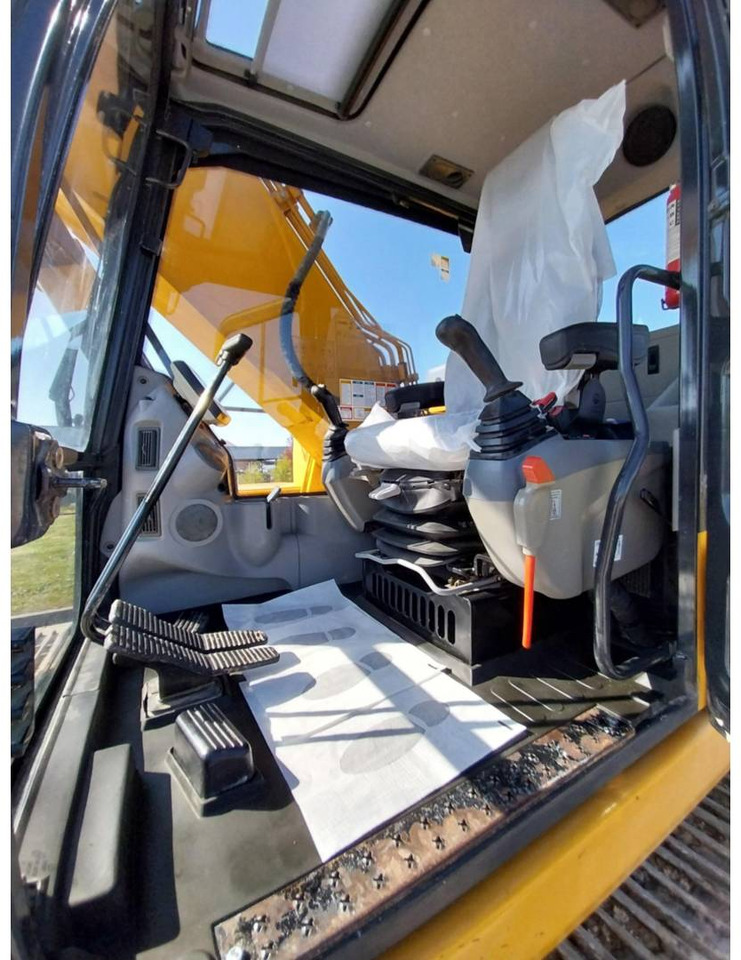 Crawler excavator LIUGONG 922E: picture 11