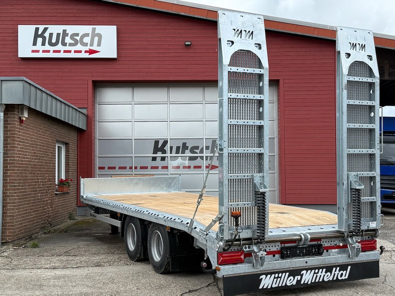 Müller-Mitteltal ETÜTAR 14,4 Tieflader, LED, Runduml. RDÜ - Dropside/ Flatbed trailer: picture 1 Müller-Mitteltal ETÜTAR 14,4 Tieflader, LED, Runduml. RDÜ - Dropside/ Flatbed trailer: picture 1