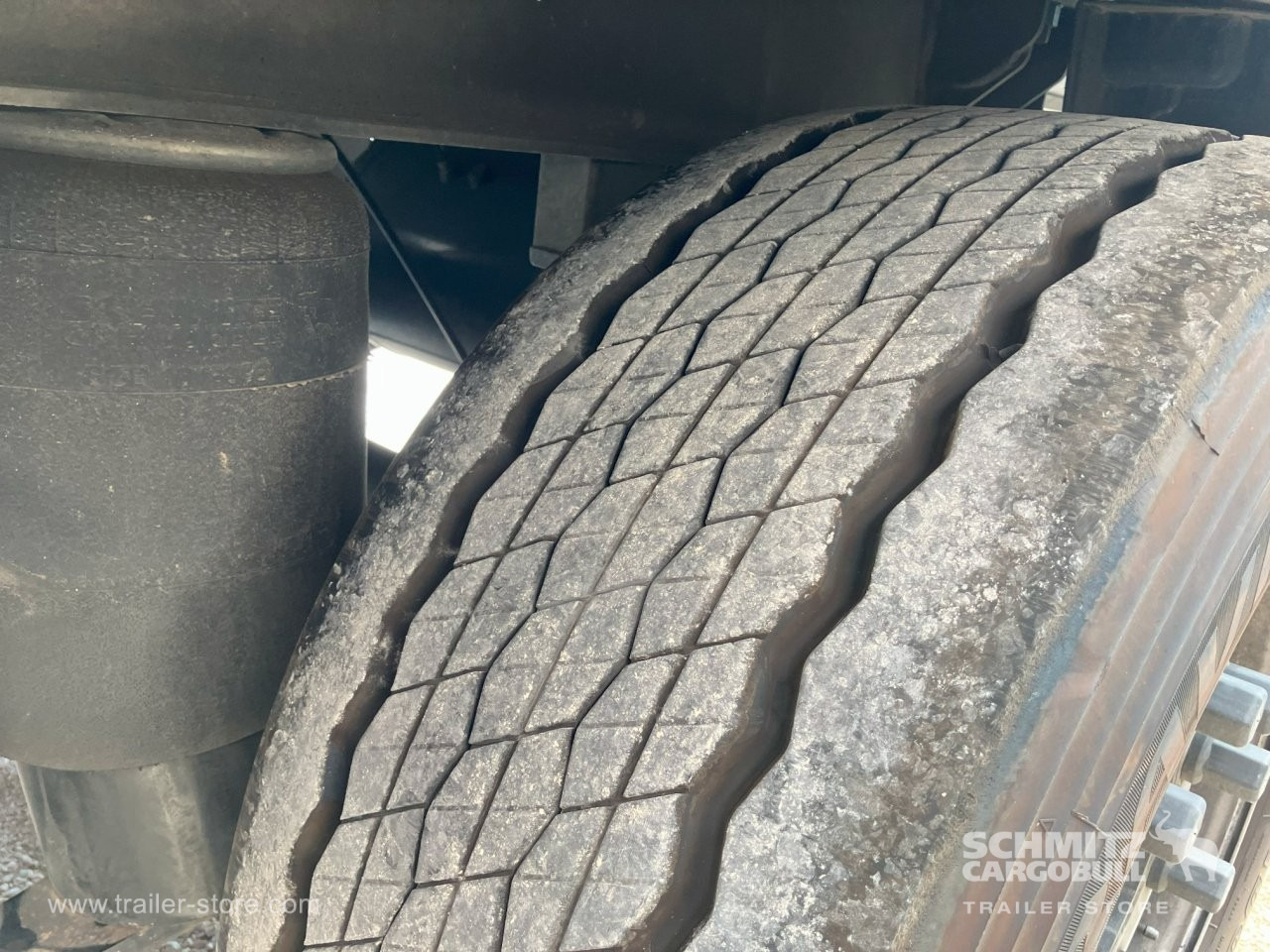 SCHMITZ Semiremolque Frigo Standard - Isothermal semi-trailer: picture 5 SCHMITZ Semiremolque Frigo Standard - Isothermal semi-trailer: picture 5