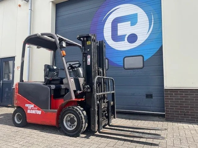 Manitou ME 425 S1 Electric forklift Elektrische heftruck - Elektro gabelstapler -Year 2006 - Side shift - Electric forklift: picture 1 Manitou ME 425 S1 Electric forklift Elektrische heftruck - Elektro gabelstapler -Year 2006 - Side shift - Electric forklift: picture 1
