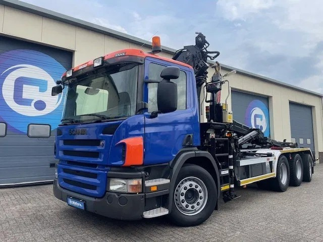 Scania P380 LB 8x4*4 HNA Euro 5 - HIAB 211 E-3 Hipro Crane with remote control + Multilift XR26S61 Hooklift - Year 2009 - Km 336.501 !! - Good condition - Crane truck: picture 3 Scania P380 LB 8x4*4 HNA Euro 5 - HIAB 211 E-3 Hipro Crane with remote control + Multilift XR26S61 Hooklift - Year 2009 - Km 336.501 !! - Good condition - Crane truck: picture 3