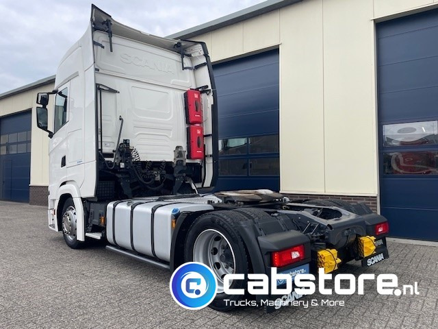 Scania S410 A 4x2 EB Euro 6 - MEGA VOLUME - RETARDER - Bouwjaar 2018 - S-Highline - Km 817.924 - Differentieelslot - Tractor unit: picture 3 Scania S410 A 4x2 EB Euro 6 - MEGA VOLUME - RETARDER - Bouwjaar 2018 - S-Highline - Km 817.924 - Differentieelslot - Tractor unit: picture 3