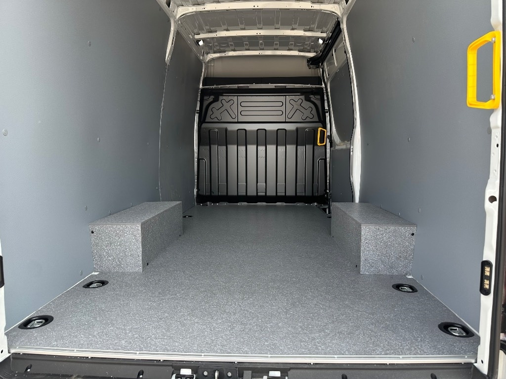 New Panel van Iveco Daily 35S18A8 12m3: picture 9