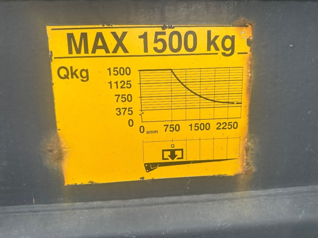 Box truck Iveco Eurocargo 100 E22: picture 6 Box truck Iveco Eurocargo 100 E22: picture 6