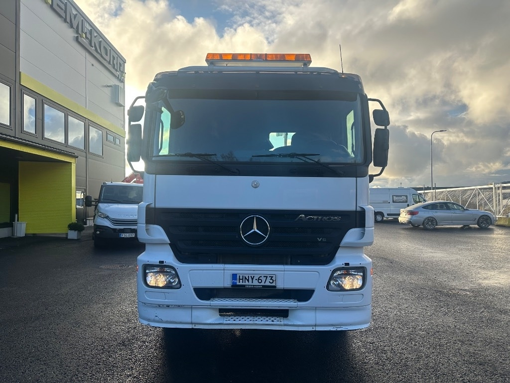 Mercedes-Benz Actros 2545 L 6x2  - Hook lift truck: picture 2 Mercedes-Benz Actros 2545 L 6x2  - Hook lift truck: picture 2