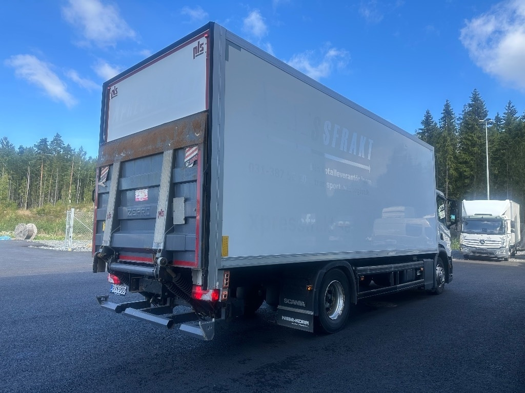 Scania P250 - Box truck: picture 4 Scania P250 - Box truck: picture 4