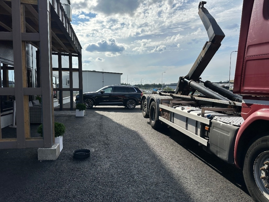 Scania R450 6x2*4 - Hook lift truck: picture 3 Scania R450 6x2*4 - Hook lift truck: picture 3