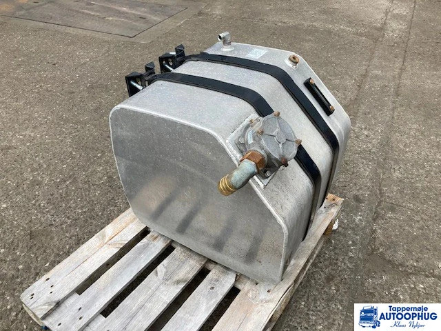 Hydraulik tank aluminum 225L - Hydraulic tank for Truck: picture 2 Hydraulik tank aluminum 225L - Hydraulic tank for Truck: picture 2