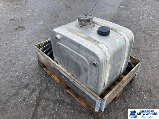 MAN hydraulikanlæg 250 liter - Hydraulic tank for Truck: picture 2 MAN hydraulikanlæg 250 liter - Hydraulic tank for Truck: picture 2