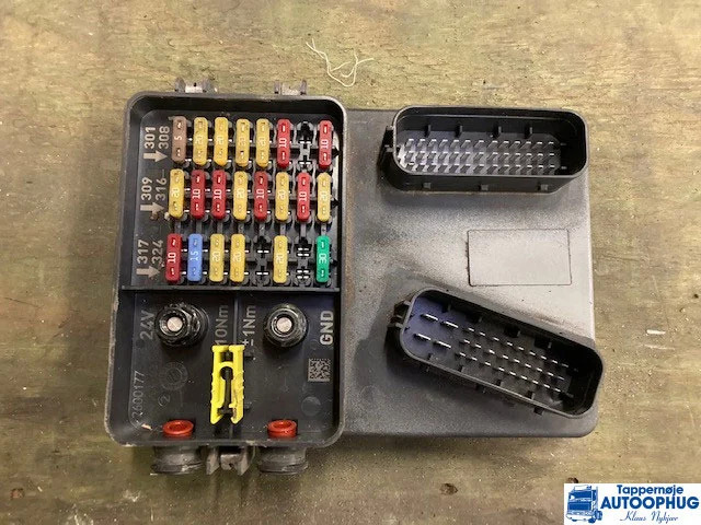 Scania APS Air dryer P/N: 2440300 - Electrical system for Truck: picture 5 Scania APS Air dryer P/N: 2440300 - Electrical system for Truck: picture 5