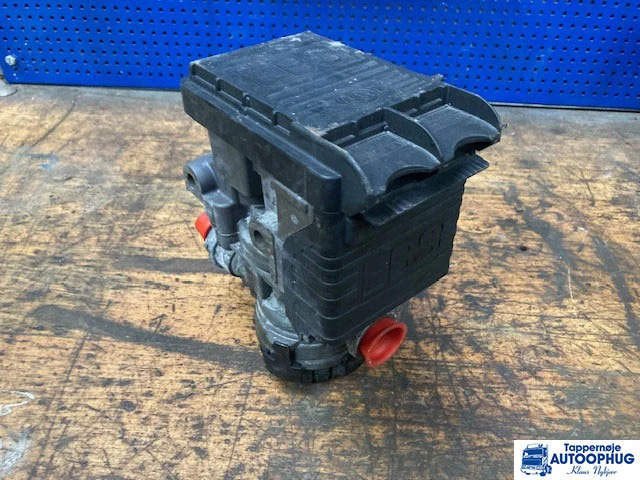 Scania EBS module – Scania 2653379 - Electrical system for Truck: picture 3 Scania EBS module – Scania 2653379 - Electrical system for Truck: picture 3