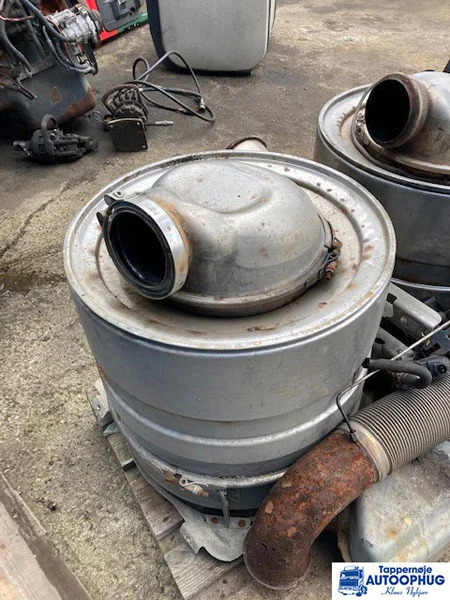 Scania exhaust lyddæmper EURO 5 P/N: 1865785 / 1538681 - Exhaust system for Truck: picture 1 Scania exhaust lyddæmper EURO 5 P/N: 1865785 / 1538681 - Exhaust system for Truck: picture 1