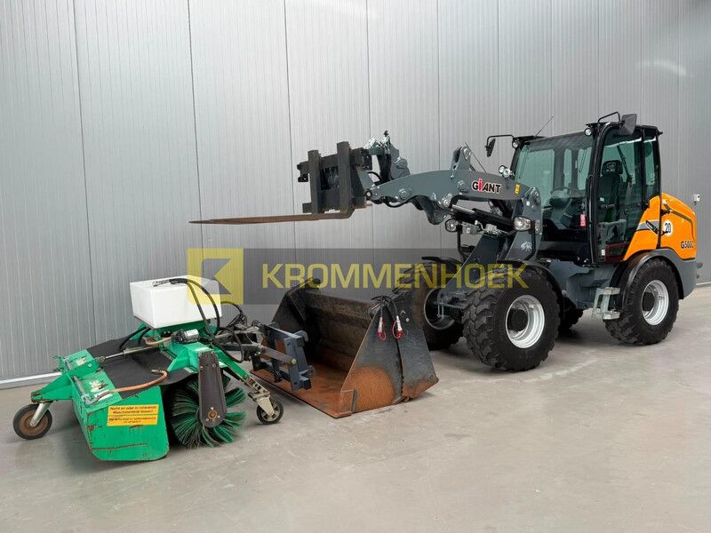 Giant G 5000 - Loader: picture 2 Giant G 5000 - Loader: picture 2