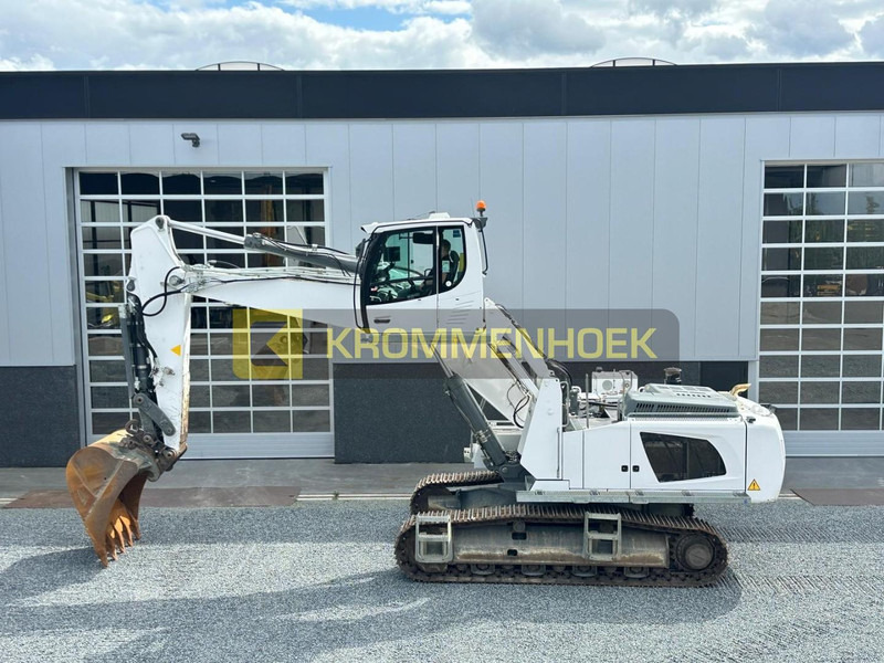 Excavator Liebherr R 946 LC Cosben 27 Meter Telescooparm: picture 6