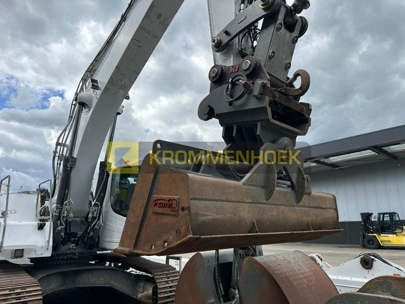Excavator Liebherr R 946 LC Cosben 27 Meter Telescooparm: picture 15
