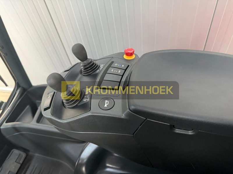 New Electric forklift Linde E 30 Demo: picture 14