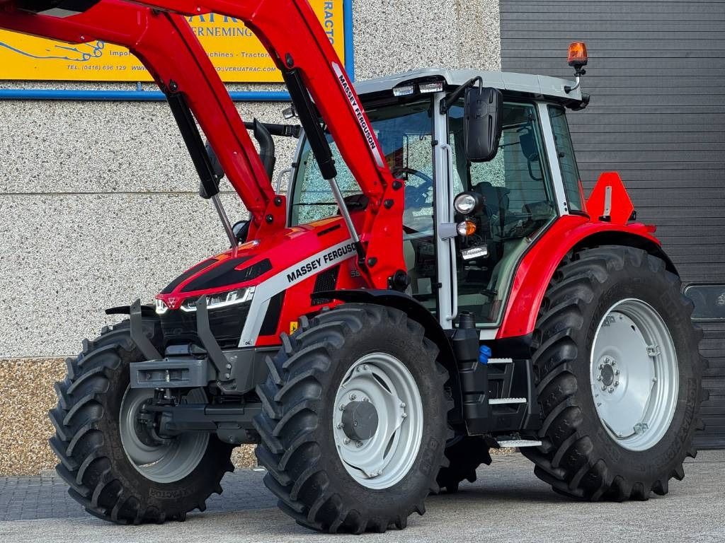 Massey Ferguson Ferguson 5S145 EFFICIENT, DYNA 6, frontloader, 202 - Farm tractor: picture 2 Massey Ferguson Ferguson 5S145 EFFICIENT, DYNA 6, frontloader, 202 - Farm tractor: picture 2