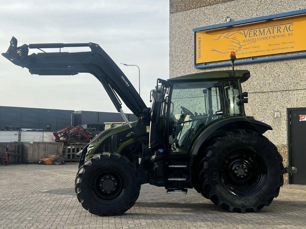 Valtra G125 Active, 2021, air, frontloader!! - Farm tractor: picture 2 Valtra G125 Active, 2021, air, frontloader!! - Farm tractor: picture 2