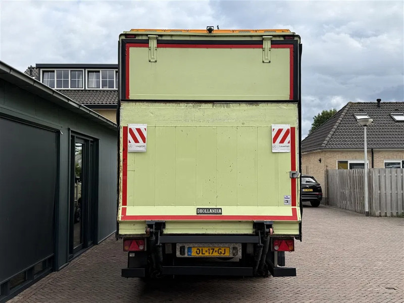 Mercedes-Benz Sprinter 519 BE Trekker 3250 KG laadvermogen Dhollandia Laadklep - Tractor unit: picture 4 Mercedes-Benz Sprinter 519 BE Trekker 3250 KG laadvermogen Dhollandia Laadklep - Tractor unit: picture 4